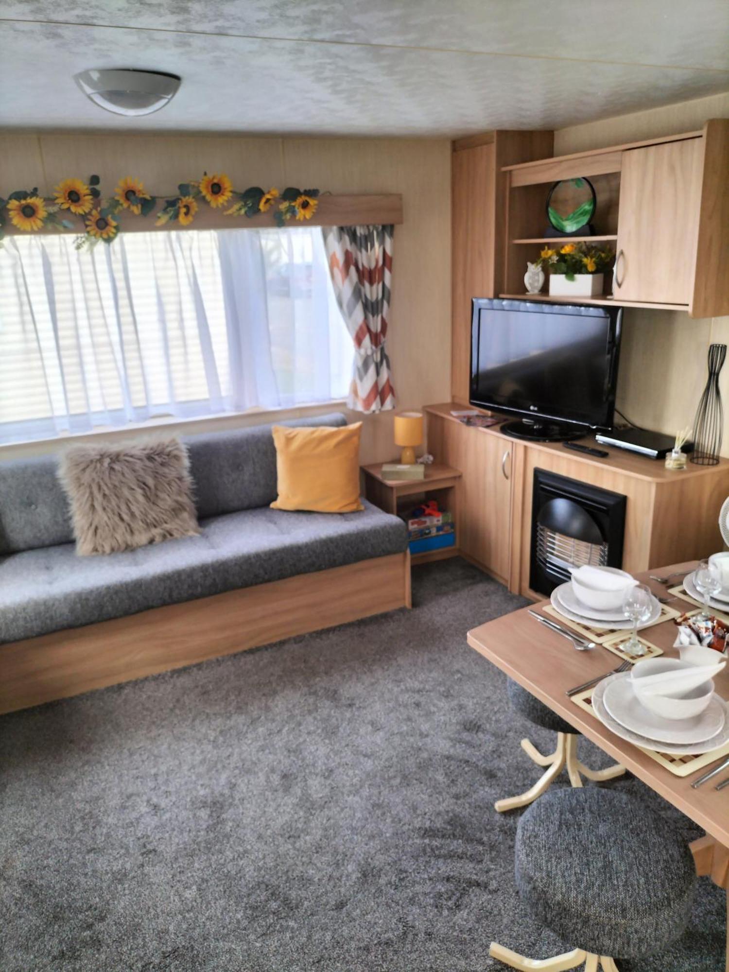3 Bedroom Caravan, Edi Rita, Robin Hood, Pet Friendly Meliden Exterior foto